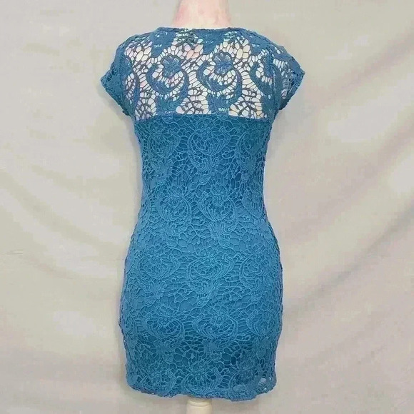 LC Lauren Conrad Crochet Dress - Picture 3 of 10